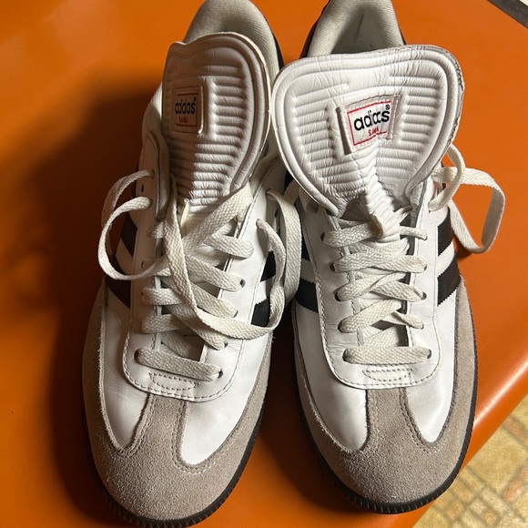 Adidas sambas White and Black Classic Sneakers - Picture 3 of 7